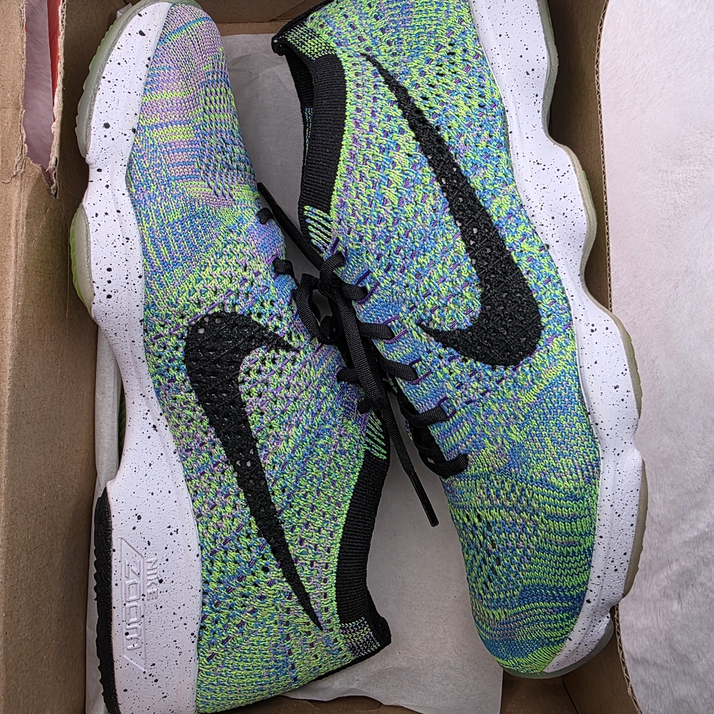 Dead Stock.Nike Multicolor Flyknit Sneakers